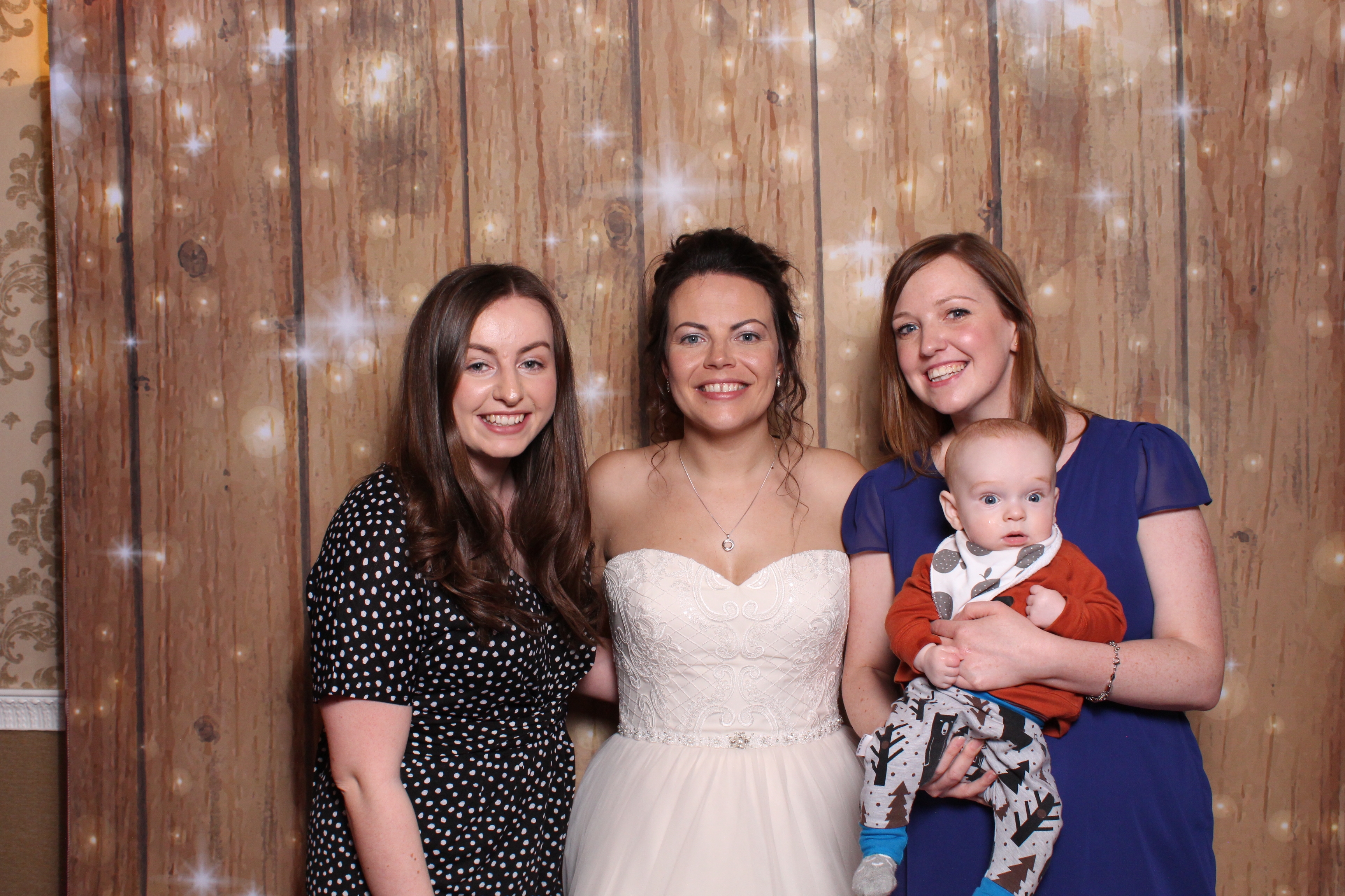 Mr & Mrs Sewell  | View more photos from the event at gallery.magicimages.uk/u/MagicImages/Mr-Mrs-Sewell
